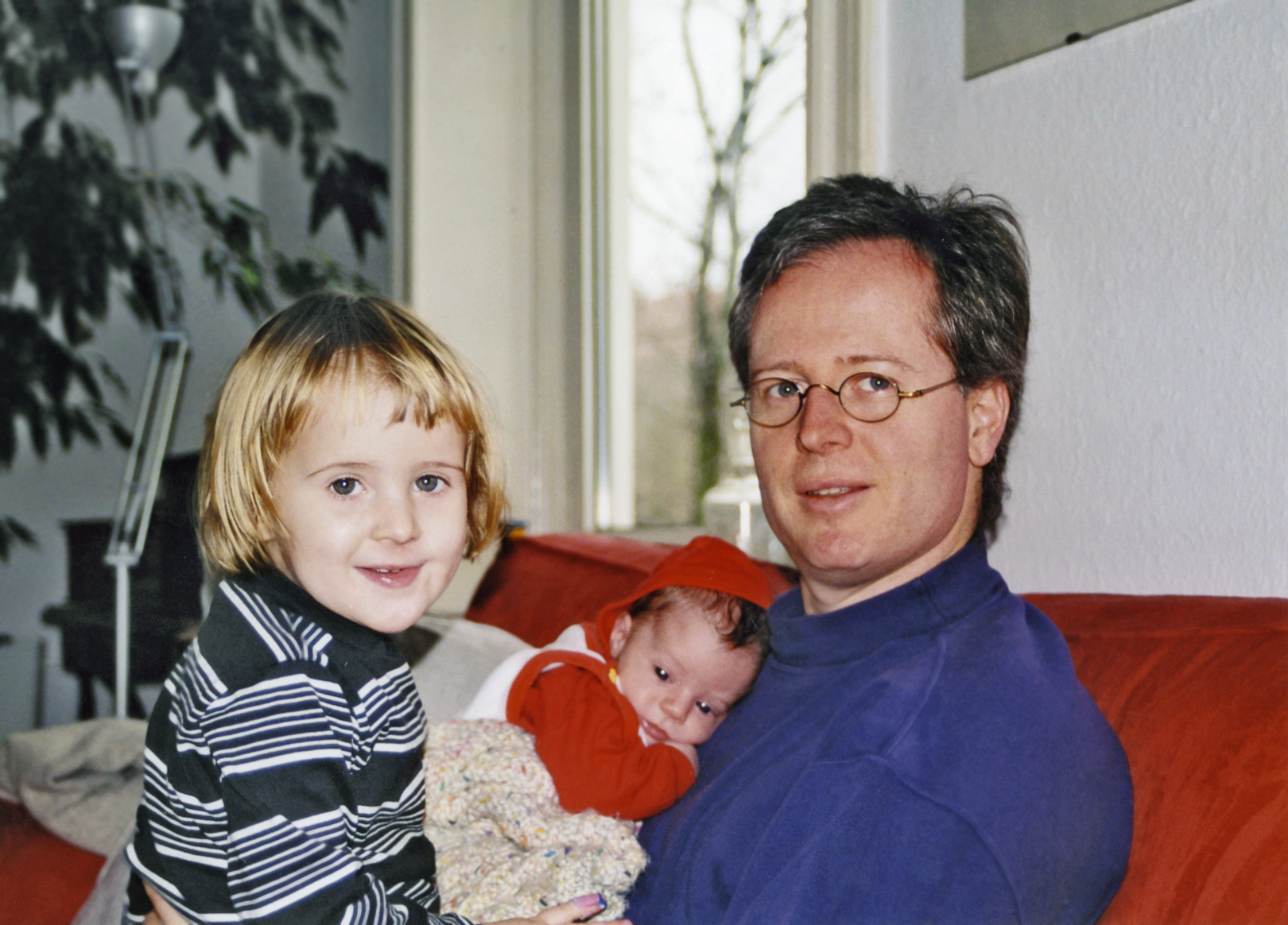 Februar 2001 große Schwester